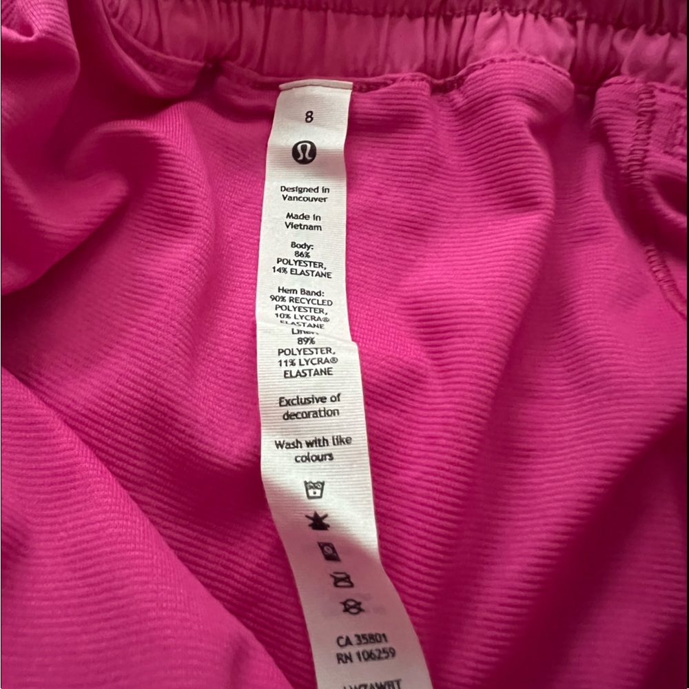 lululemon sonic pink hotty hot shorts